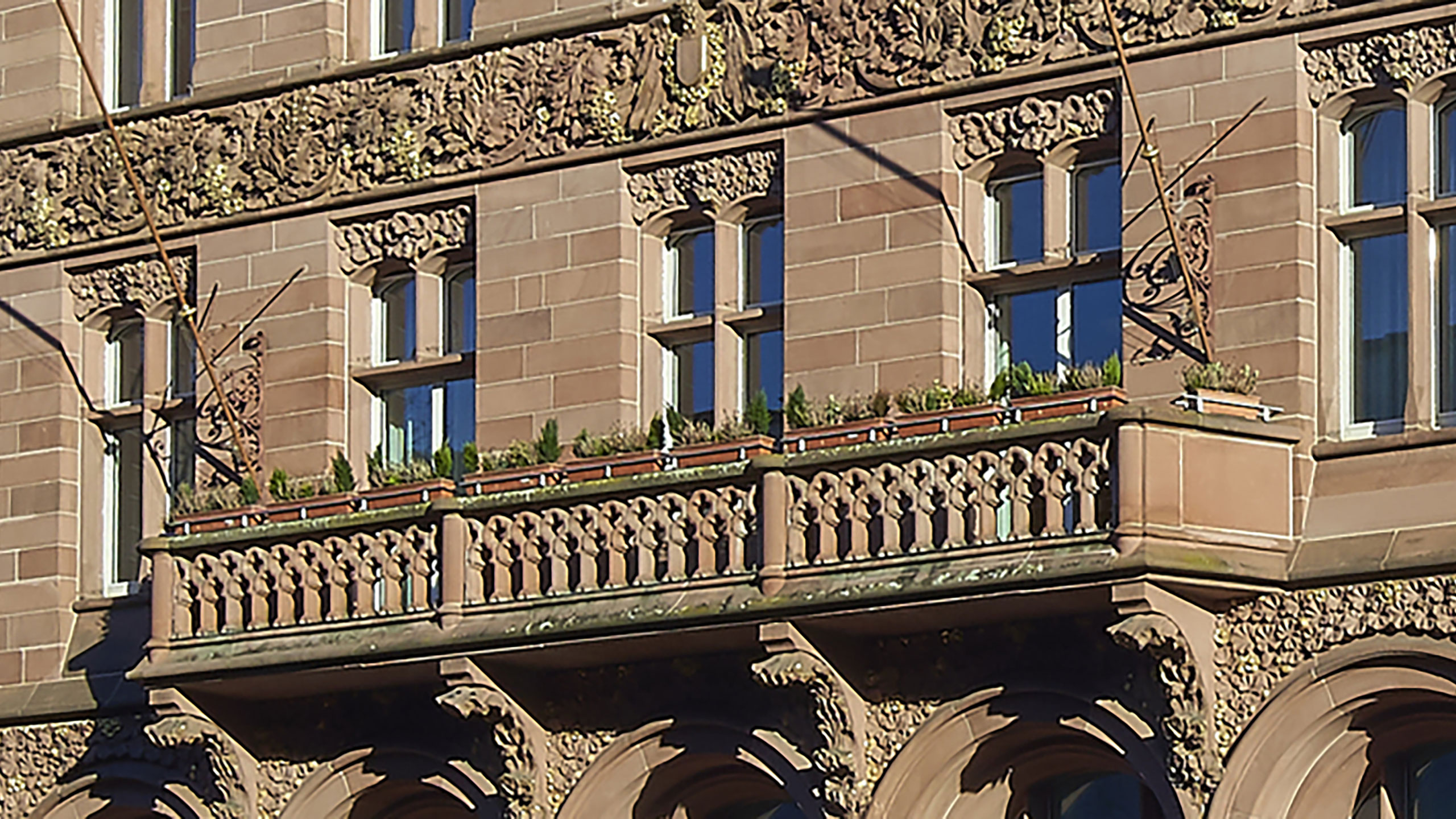 Installation eines Klima-, Heizungs- und Belüftungssystems für effiziente und nachhaltige Raumkonditionierung – Deutsche Bundes­bank, Freiburg