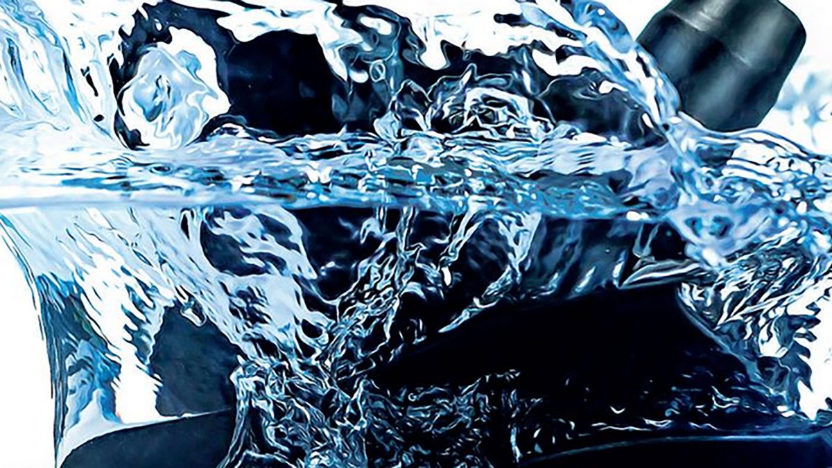 eChiller-Kälte­maschinen – weltweit erste serienmäßig verfügbare Anlage mit reinem Wasser als Kälte­mittel – Gebr. SCHWARZ GmbH, Rottweil