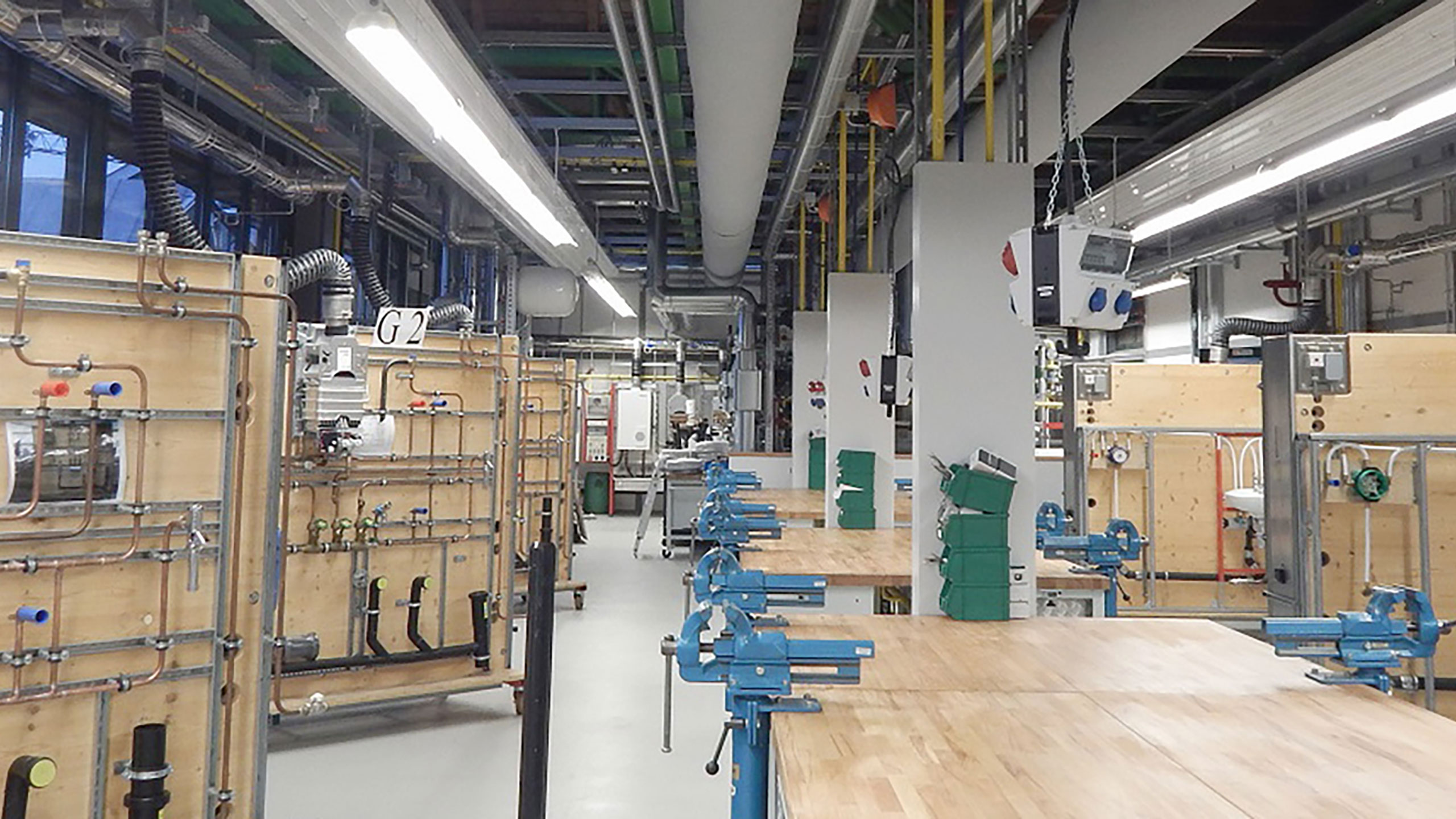 Moder­nisierung der Lehr­werkstatt zur Ausbildung an zeitgemäßer Anlagen­technik an der Gewerbe Akademie Schop­fheim