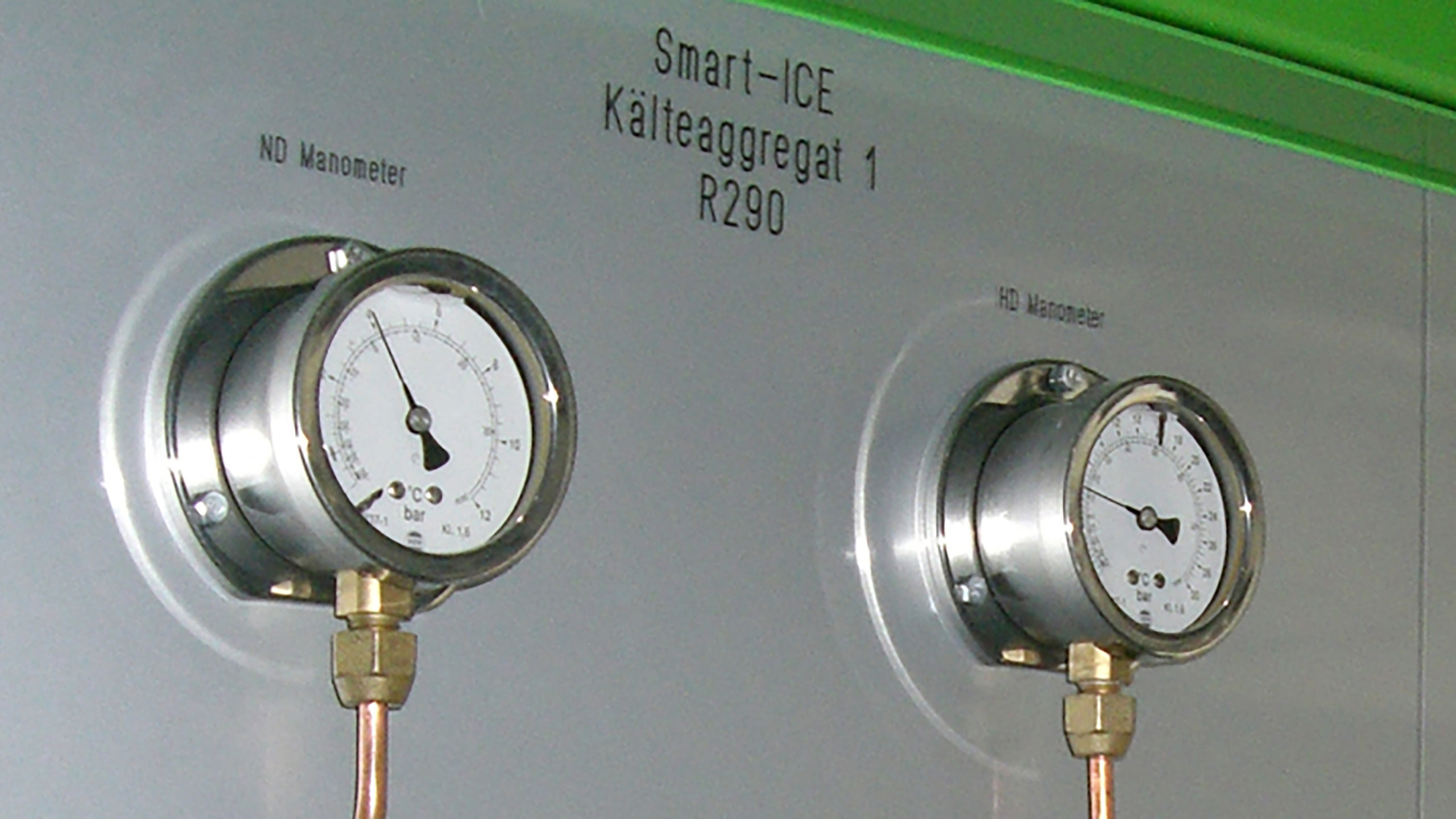 Smart Ice Kälte­anlage mit natürlichem Kälte­mittel R290 für höchste Energieeffizienz an der Mensa des Studieren­den­werk Karls­ruhe